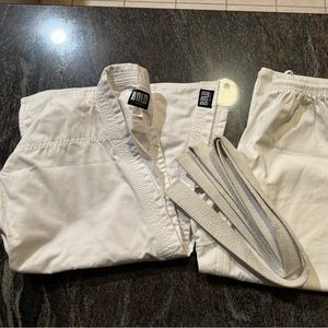 Martial Arts Karate Uniform Size 5